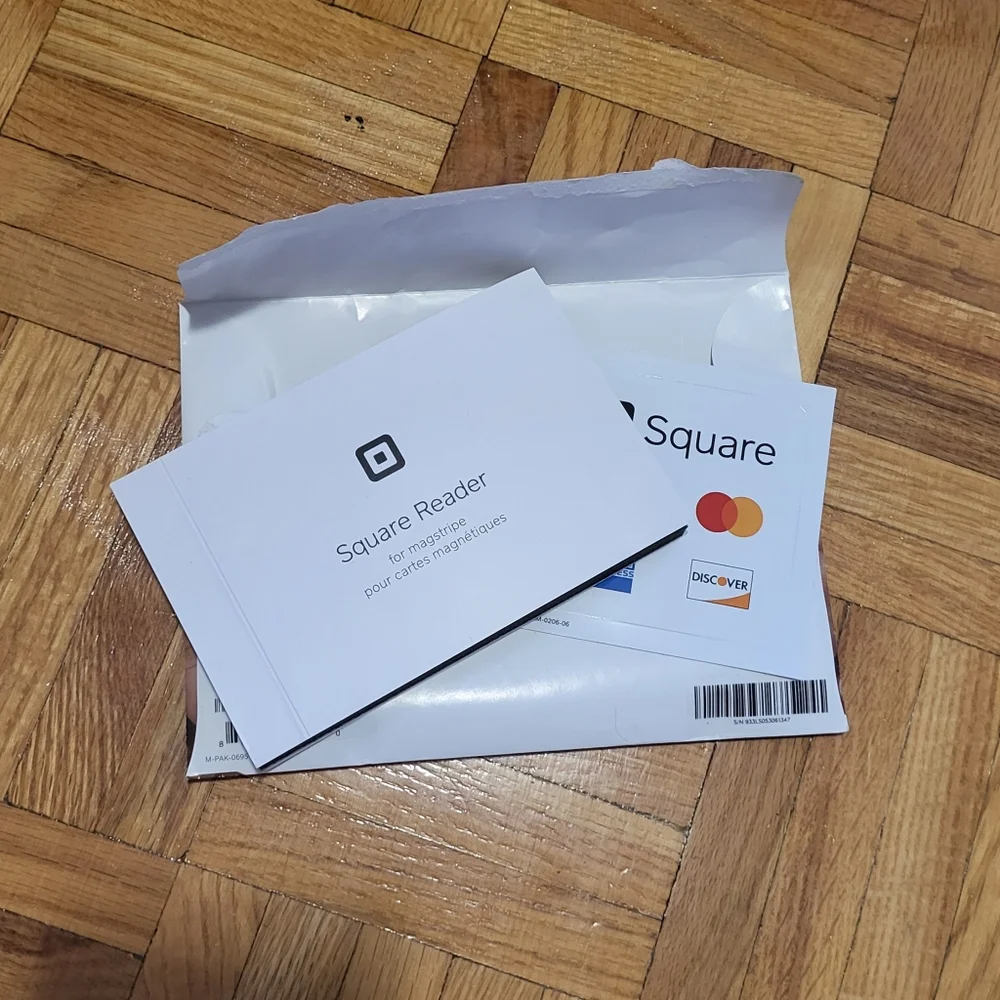 Square Reader - White - Picture 2 of 5